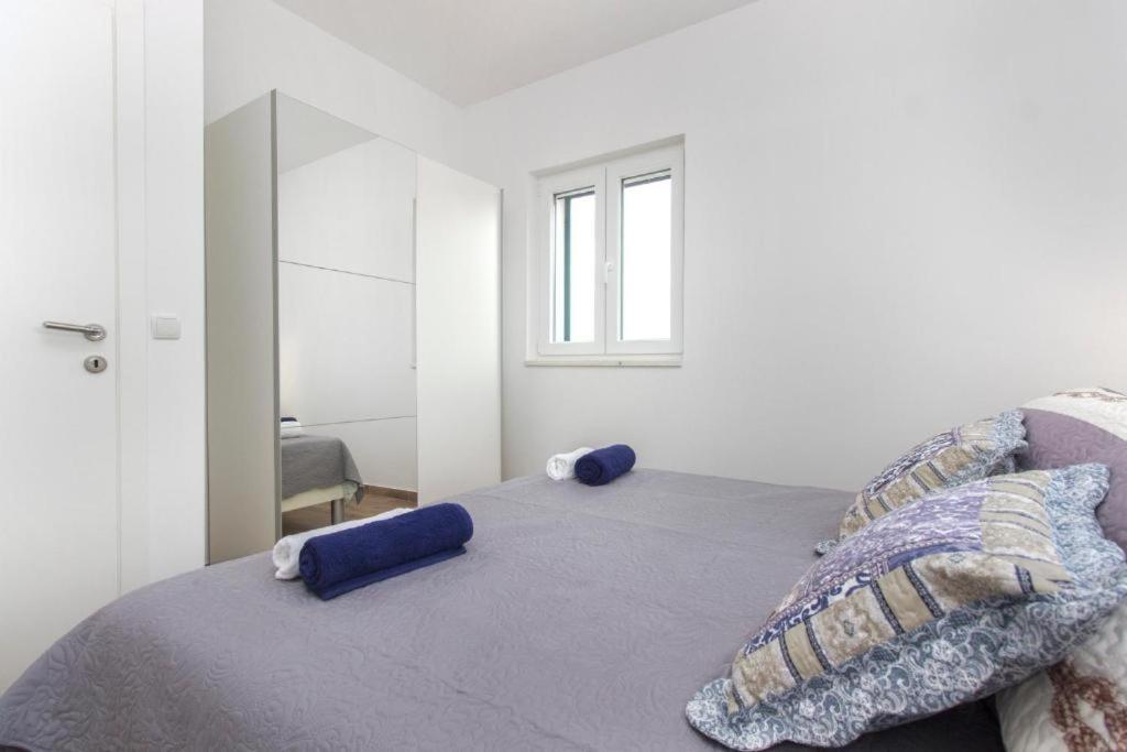 Riva 2 Apartment Krapanj Exterior photo