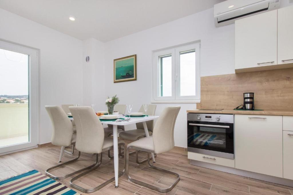 Riva 2 Apartment Krapanj Exterior photo