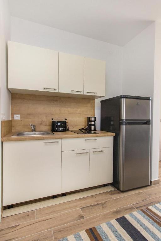 Riva 2 Apartment Krapanj Exterior photo