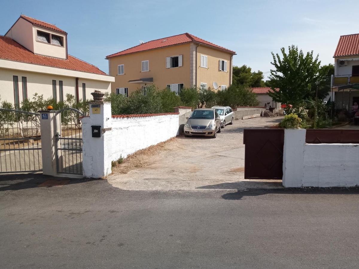 Riva 2 Apartment Krapanj Exterior photo